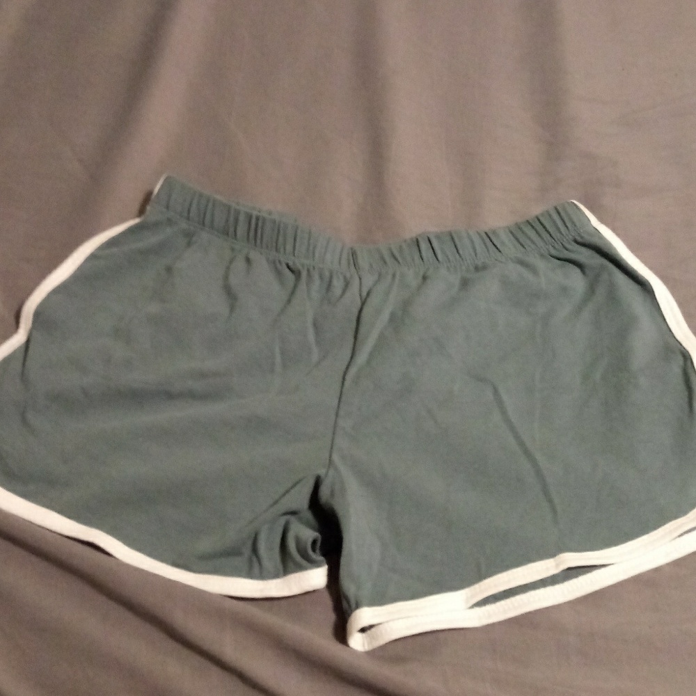 Shorts - Picture 2 of 2
